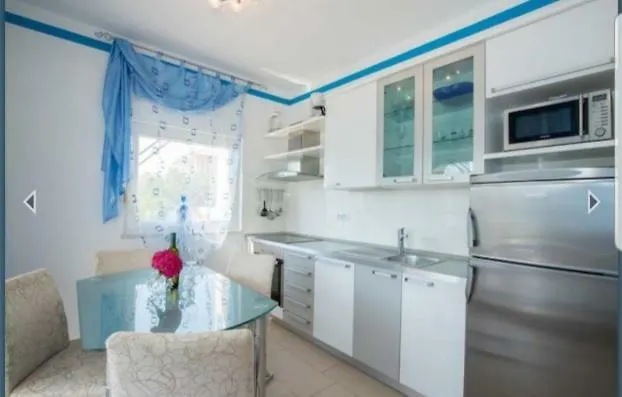 Apartment Villa Leona Lopar
